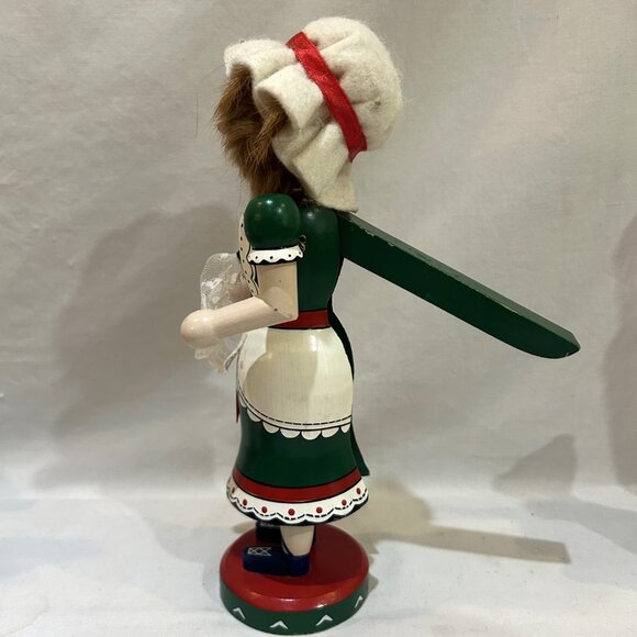 Nutcracker Village Clara Girl Green Dress 1997 Christmas Holiday Nutcracker - Picture 4 of 9